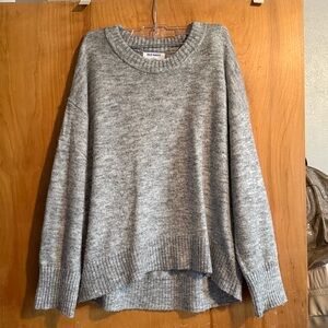 Old Navy Heather Gray Knit Pullover
